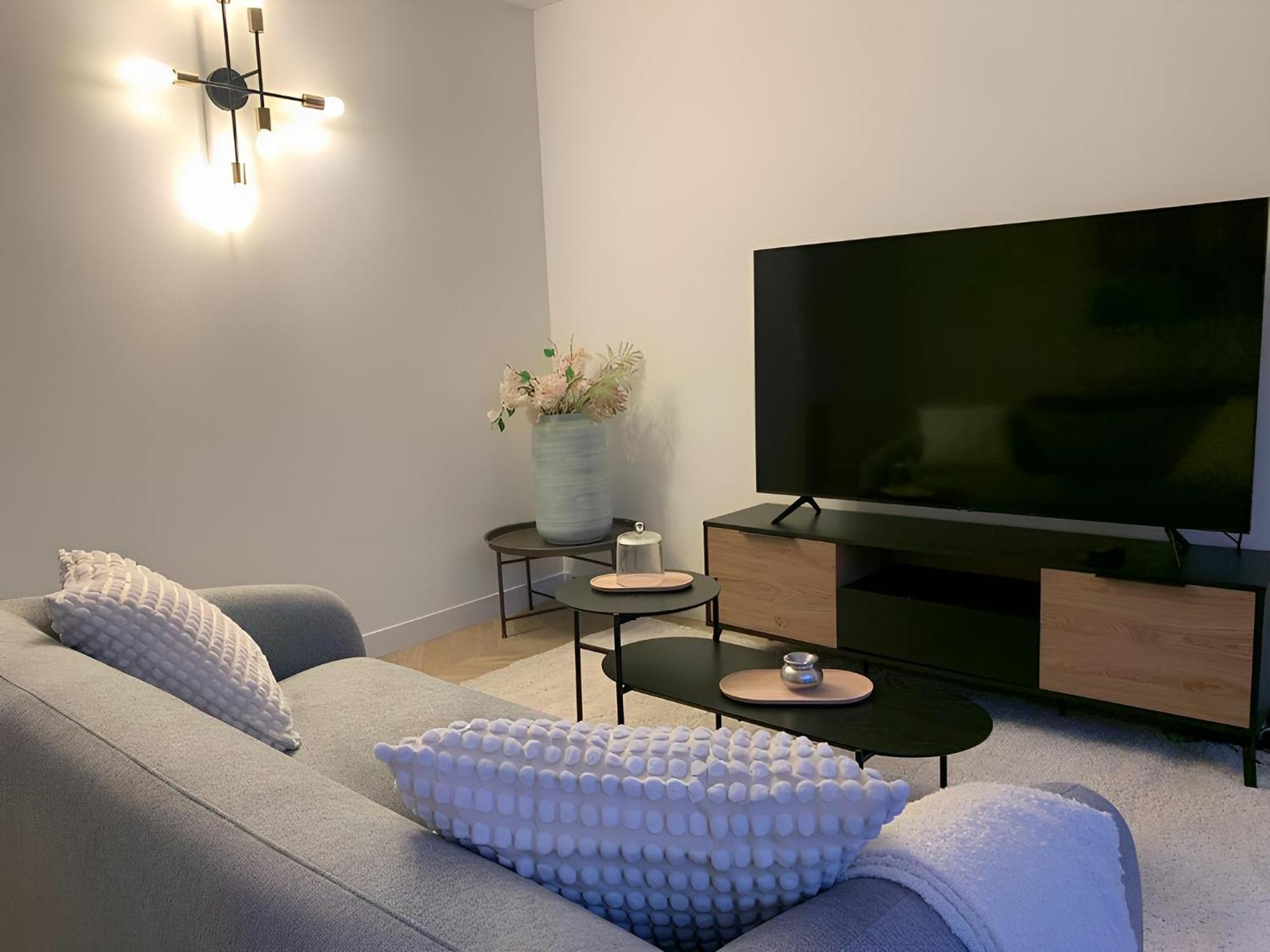 Magnifique Appartement, 3 Min De Paris Levallois-Perret Luaran gambar
